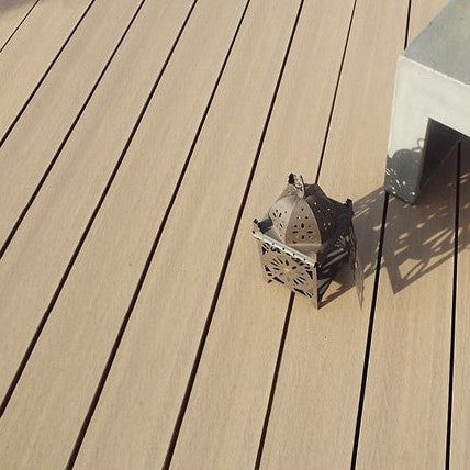 Lame en PVC pour deck et terrasse couleur moka